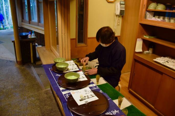 Macha making in Houkoku-ji Temple